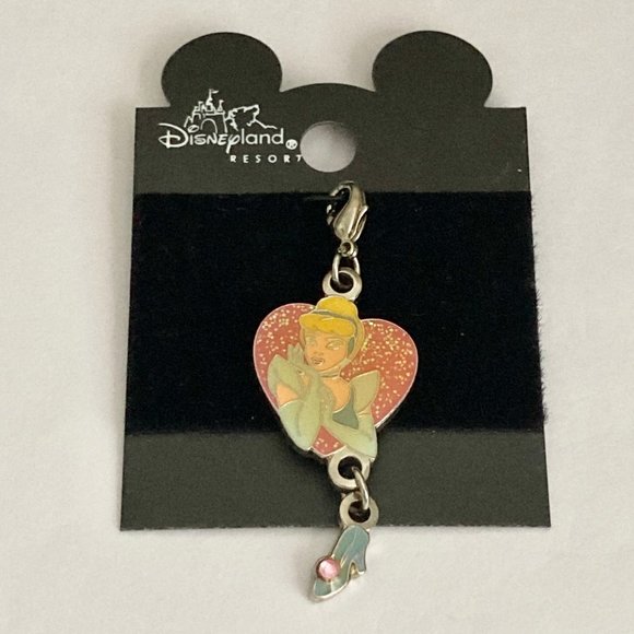 Vintage Disney Princess Cinderella Slipper Charm Clip On Bracelet Zipper Pull - Picture 8 of 10